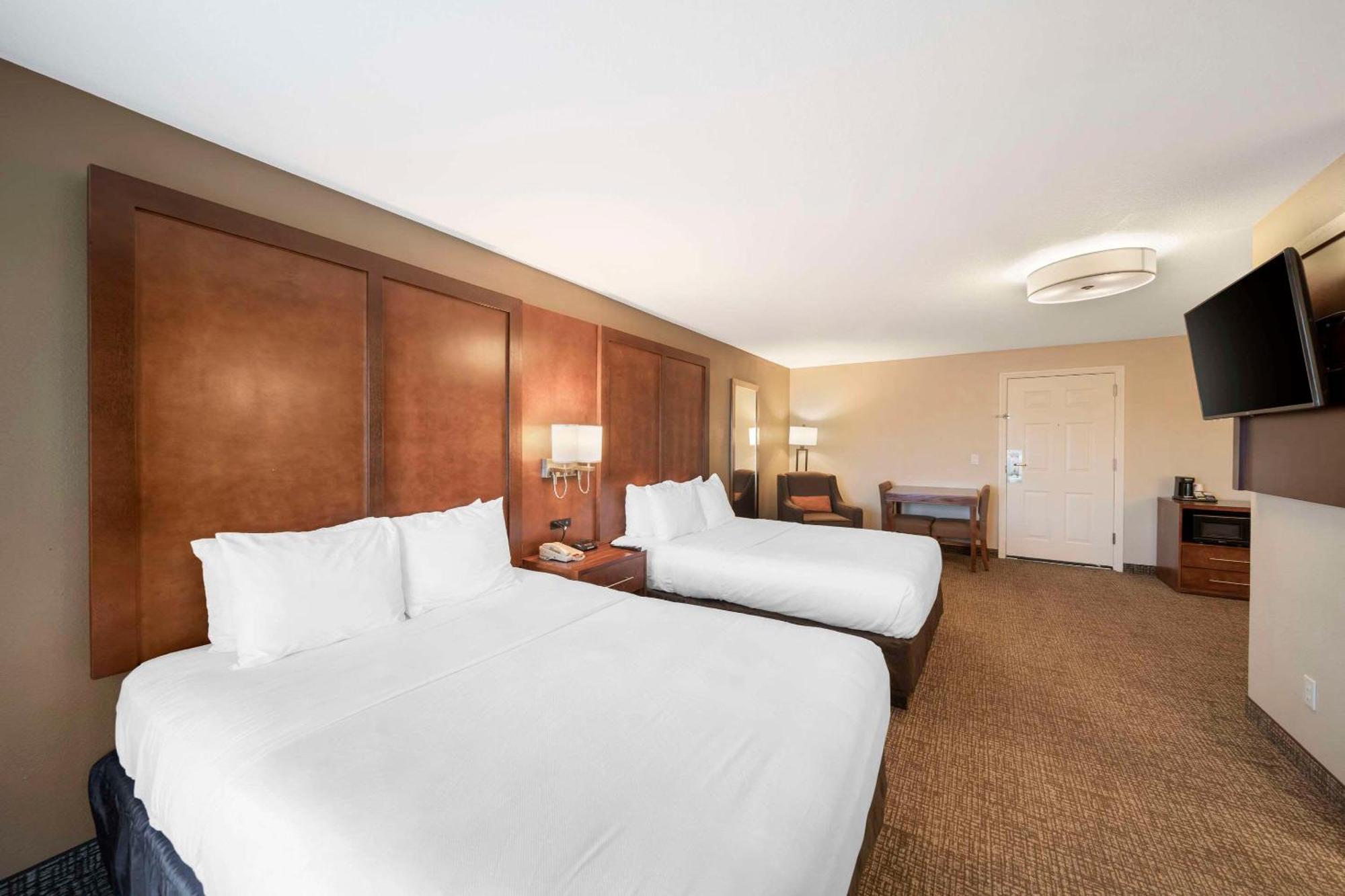 Comfort Suites Red Bluff near I-5 Exterior foto